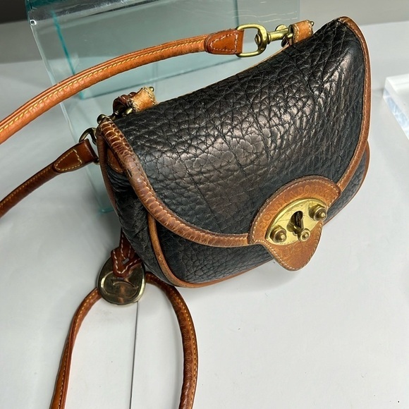 Vintage Dooney & Bourke Pebble Black  Tan Leather Cavalry Small Crossbody Bag - Picture 1 of 15